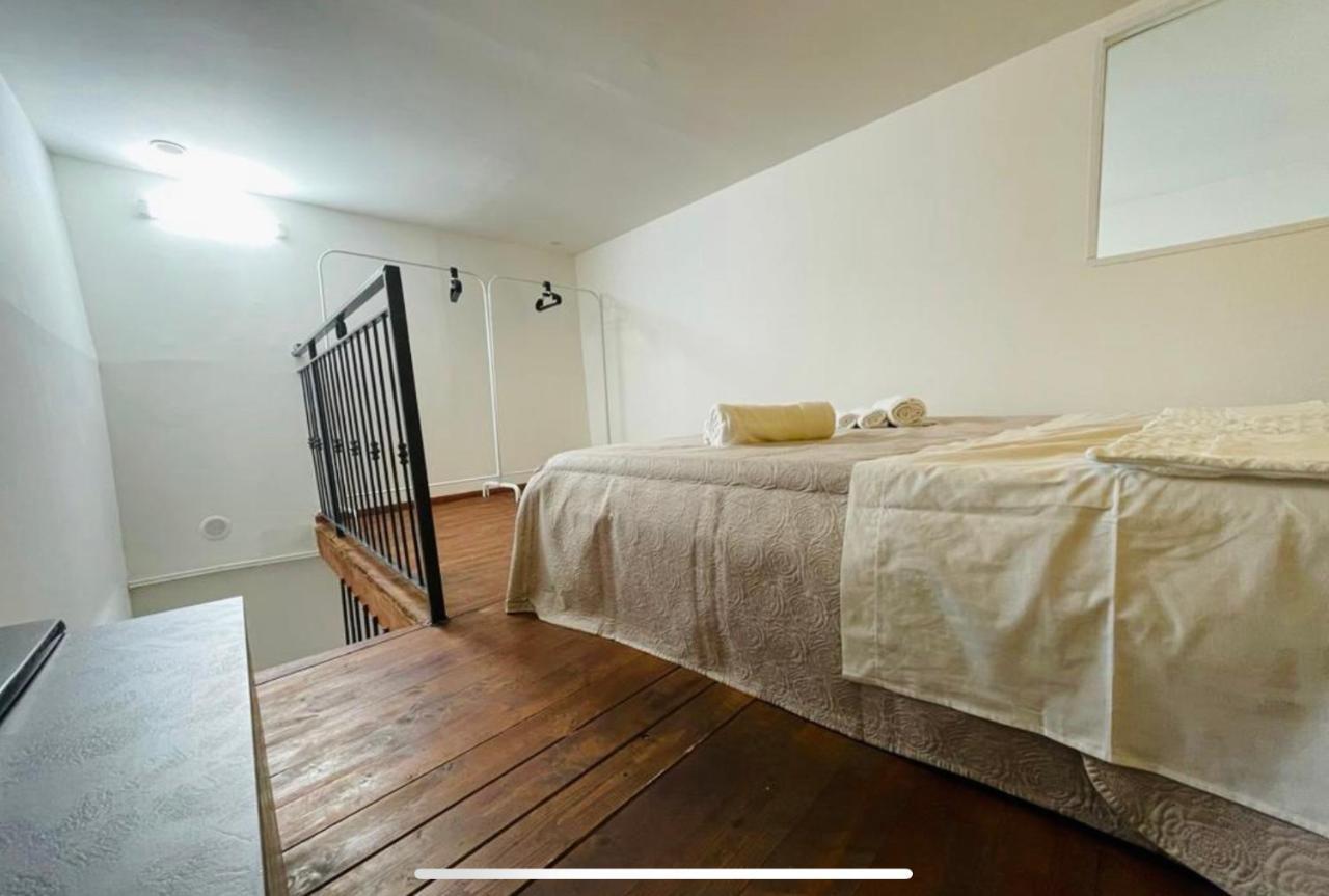 Appartamento Qs House Napoli Esterno foto